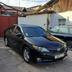 Toyota Camry, 2015