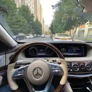 Mercedes-Benz S class, 2019