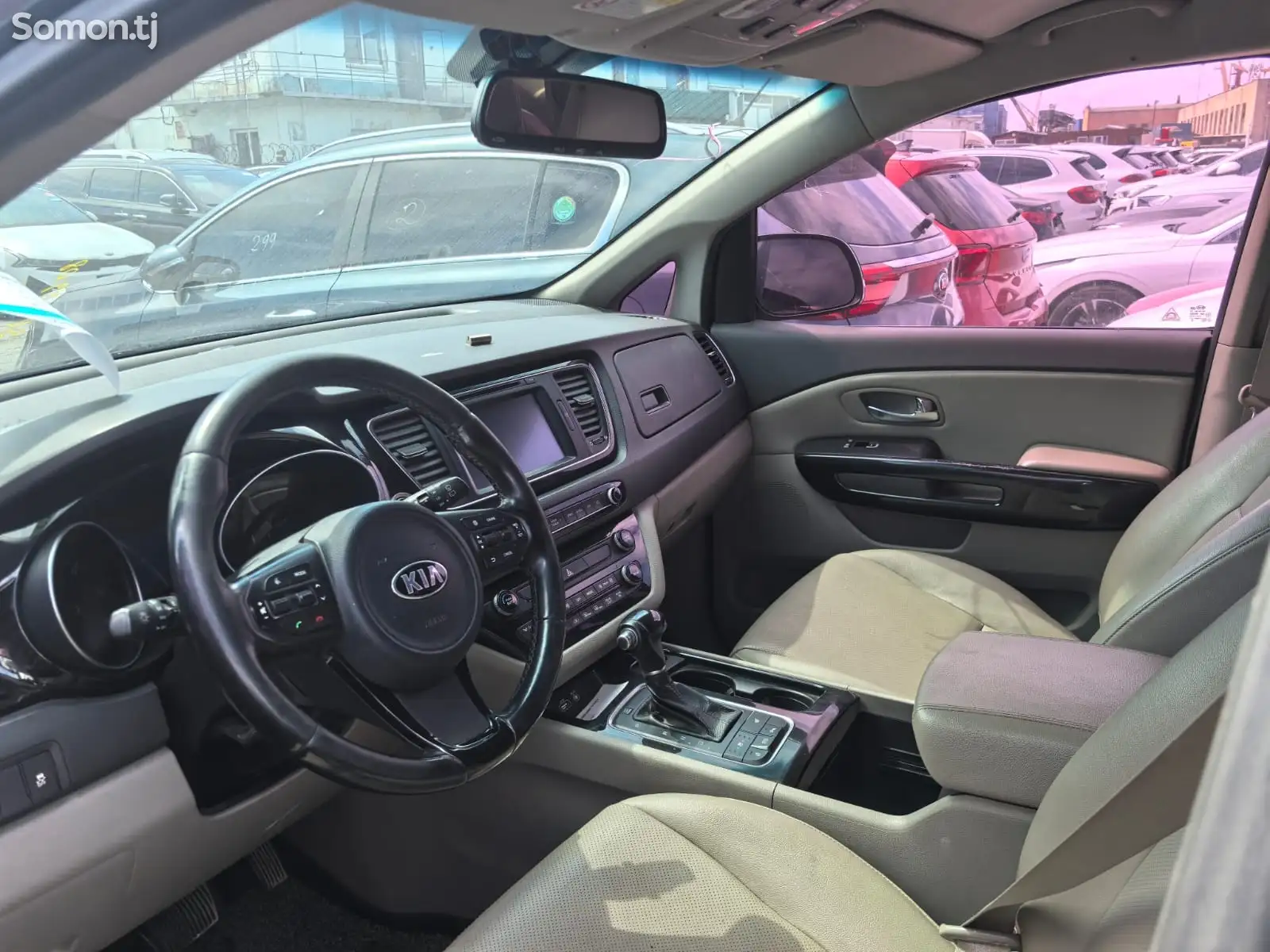 Kia Carnival, 2015-5