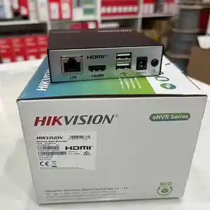 IP мини Видеорегистратор Hikvision DS-E08NI-Q1 SSD 1TB