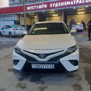 Toyota Camry, 2020