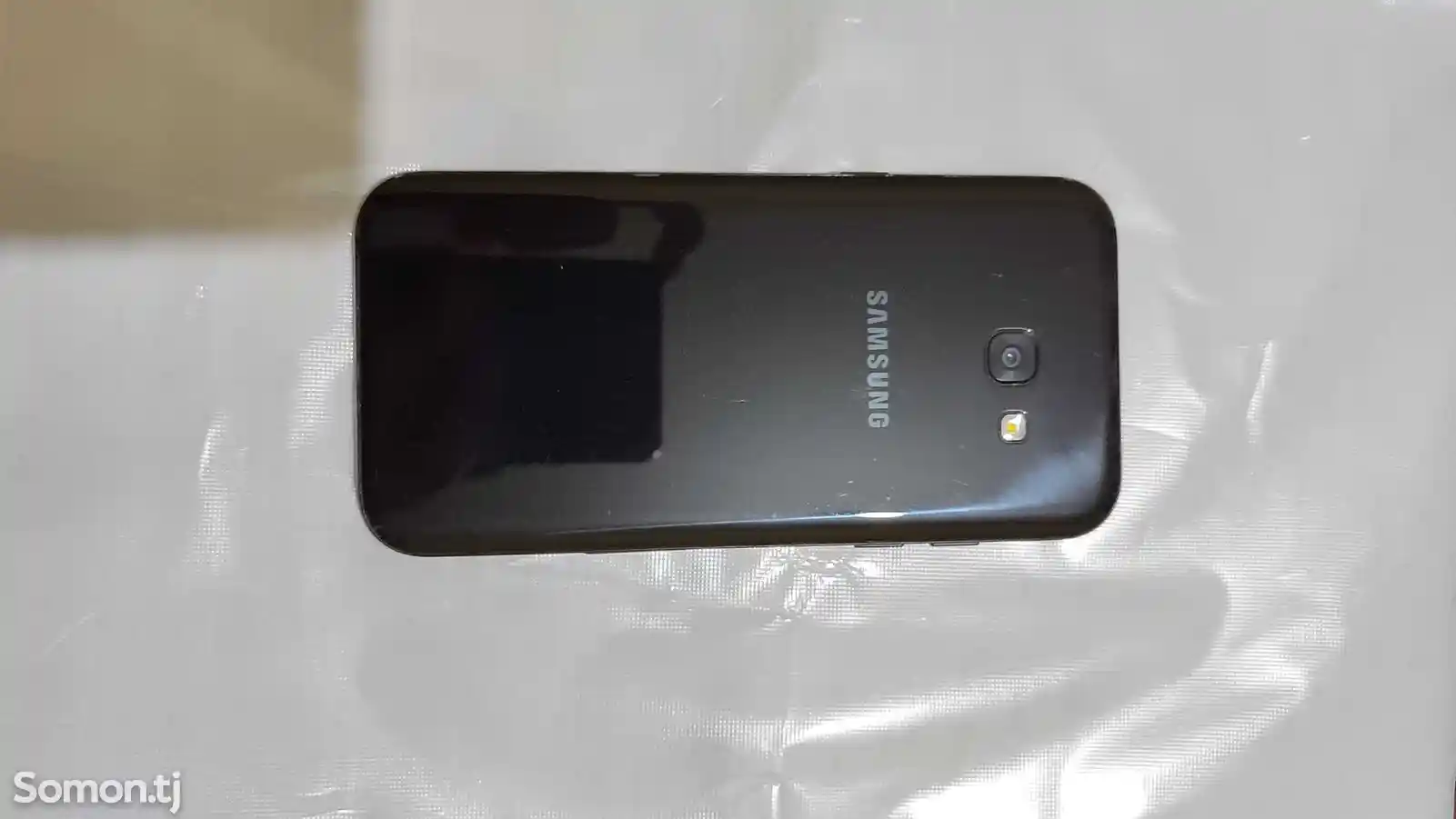 Samsung Galaxy A5, 2017-3