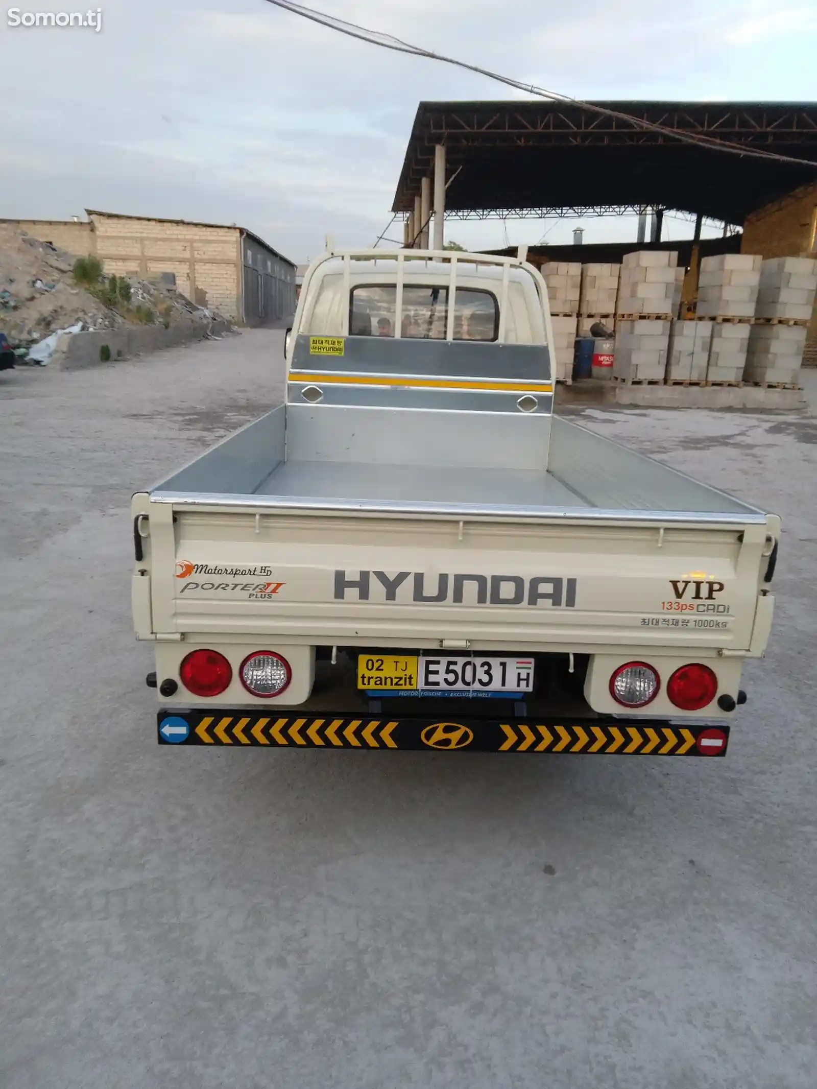 Бортовой автомобиль Hyundai Porter, 2015-3