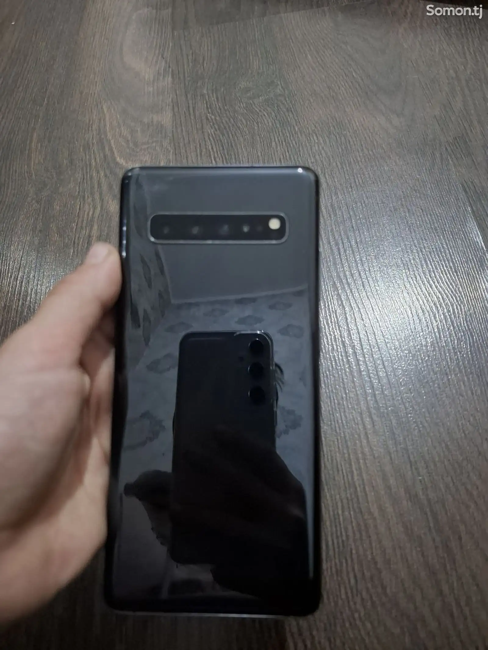 Samsung Galaxy S10+ 5G-1