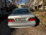 Mercedes-Benz E class, 2000-4