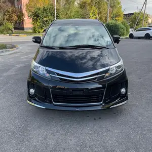 Toyota Estima, 2015