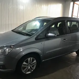 Opel Zafira, 2006