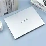 Ноутбук Huawei-3