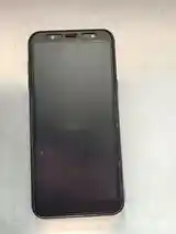 Samsung Galaxy A6+-4