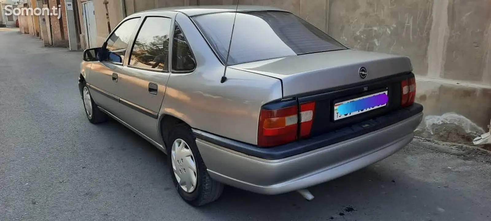 Opel Vectra A, 1993-1