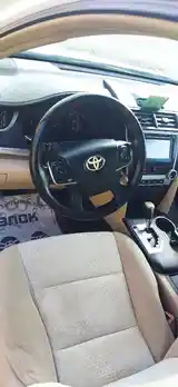 Toyota Camry, 2012-6