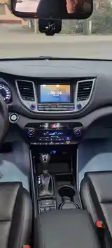 Hyundai Tucson, 2015-9