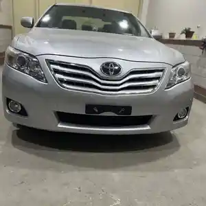 Toyota Camry, 2011