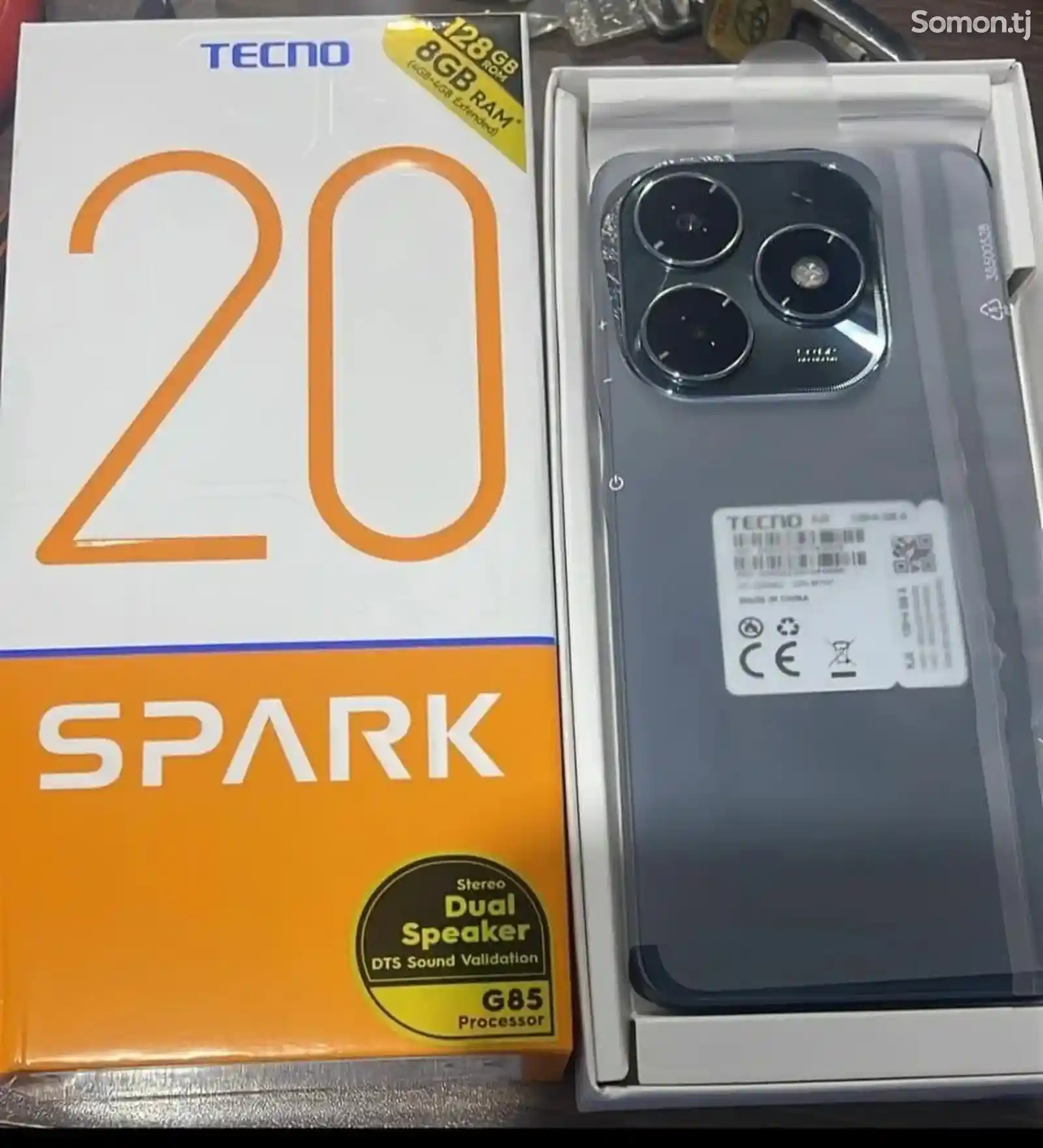 Tecno Spark 20C 8/128 GB-1