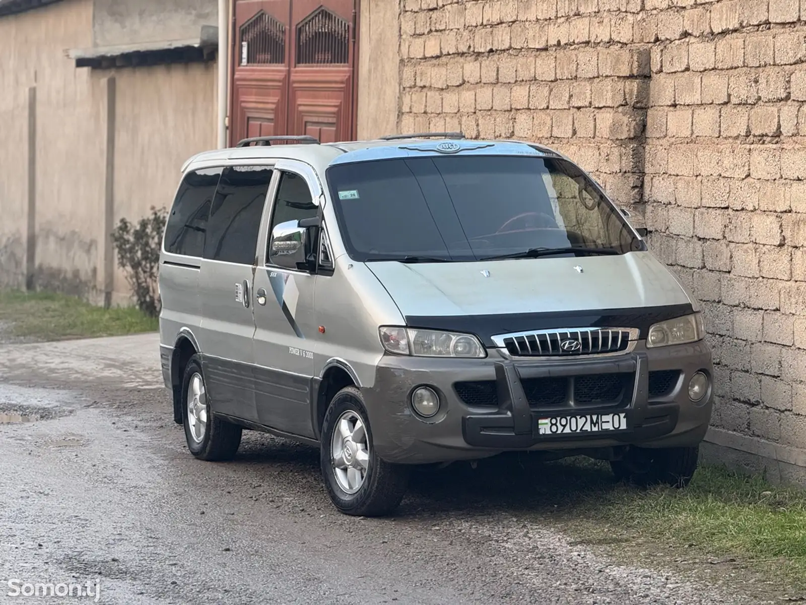 Микроавтобус Hyundai Starex, 2000-1