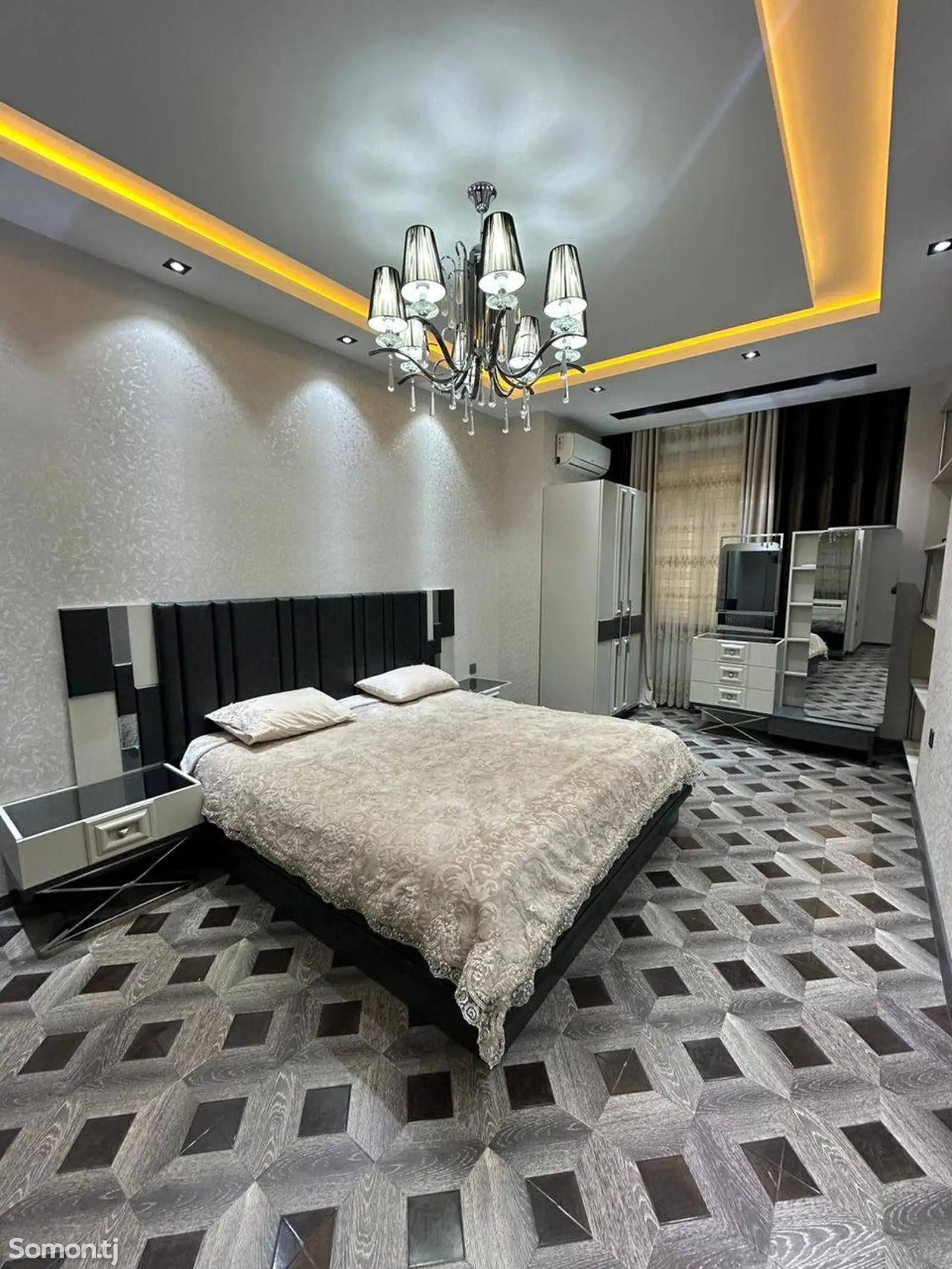 2-комн. квартира, 12 этаж, 60 м², центр-1