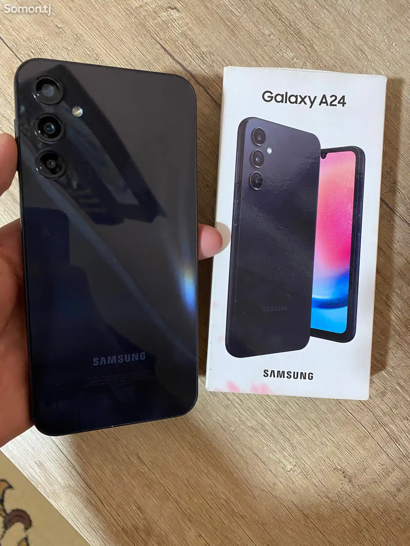 Samsung Galaxy A24-1