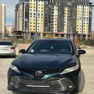 Toyota Camry, 2019