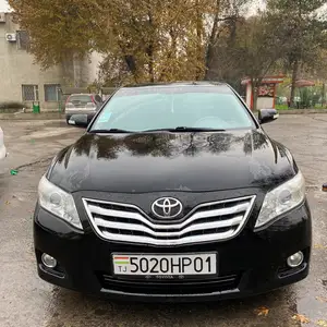 Toyota Camry, 2010