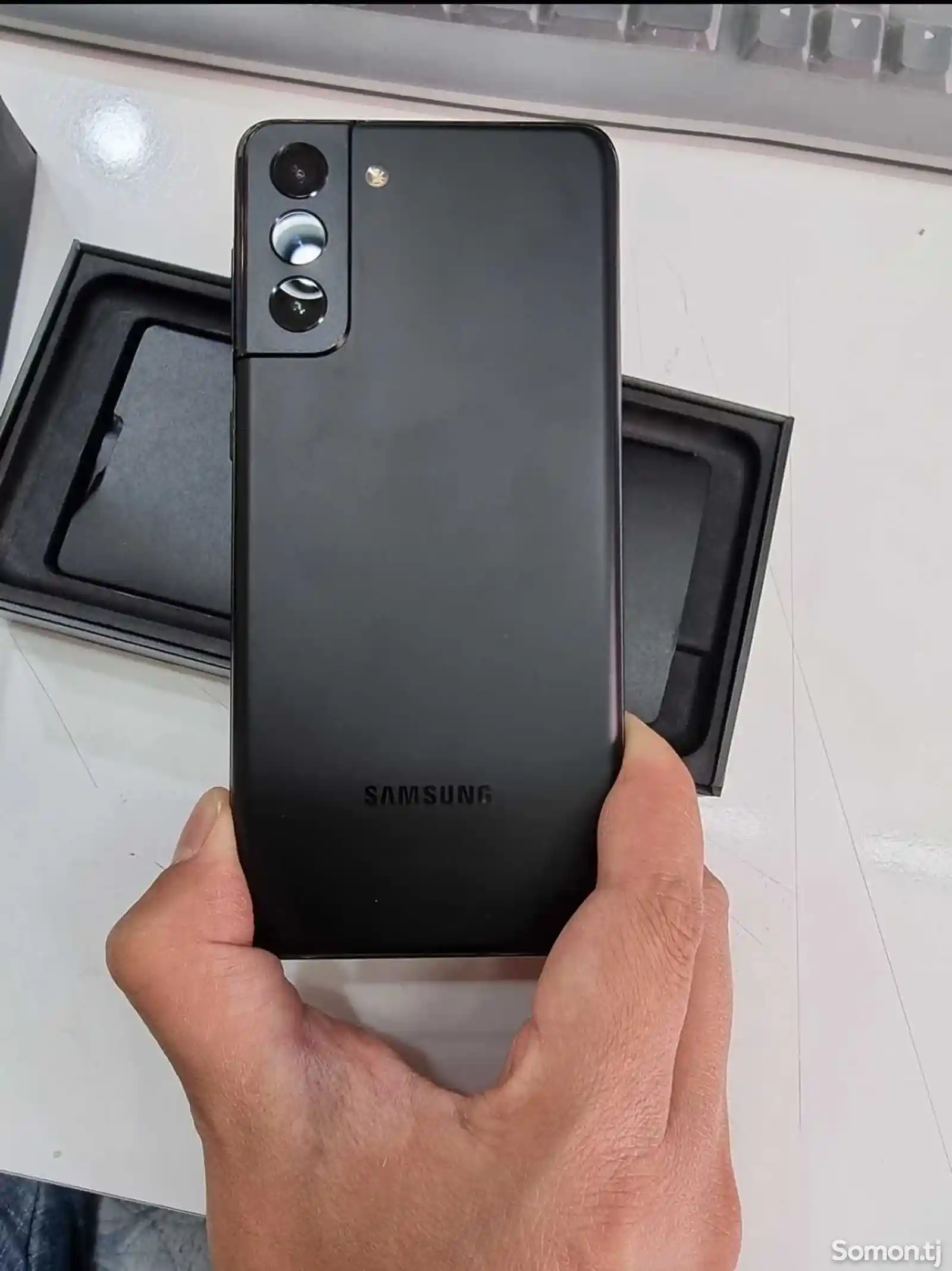 Samsung Galaxy S21+-4