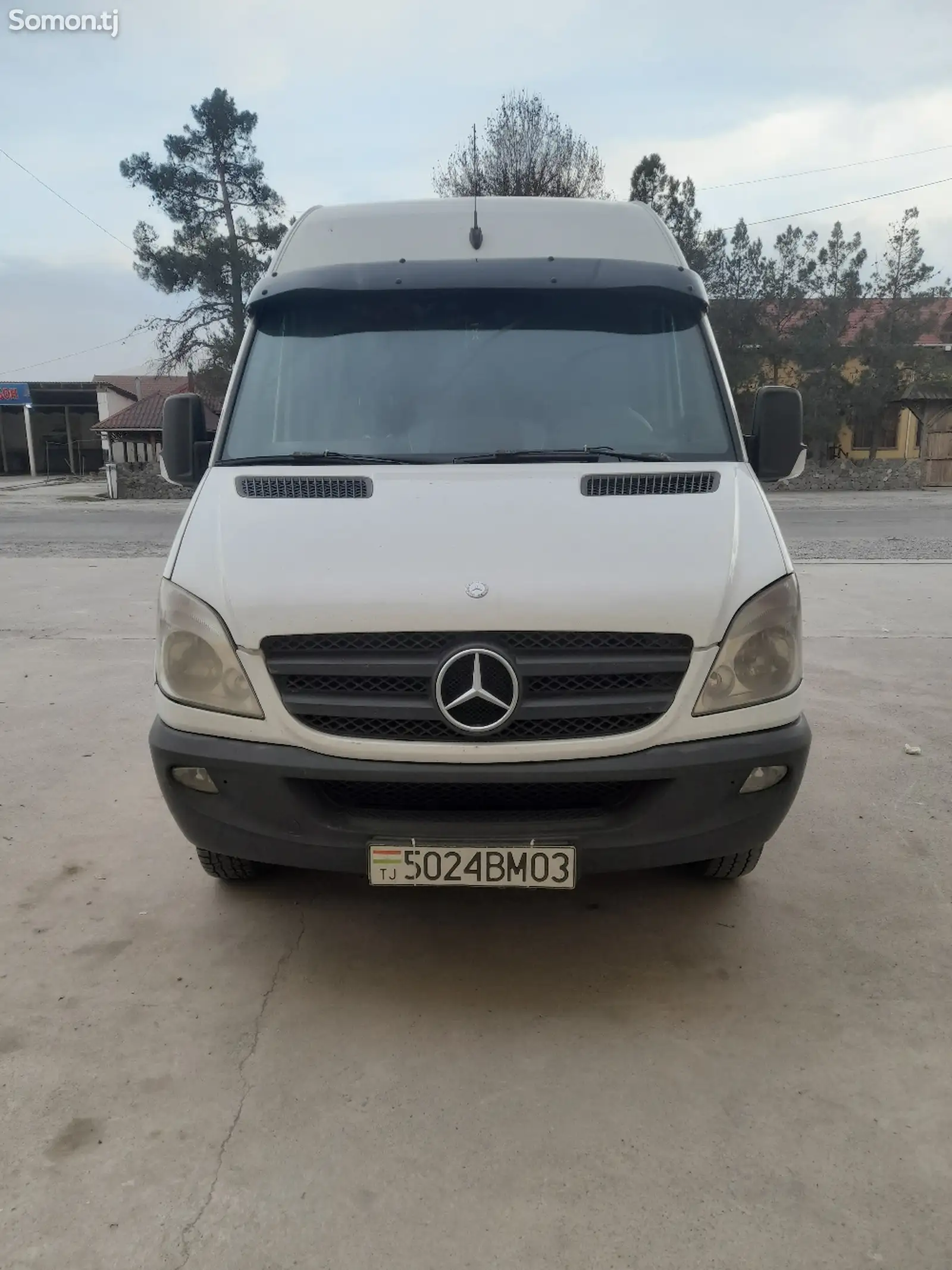 Фургон Mercedes benz sprinter-1