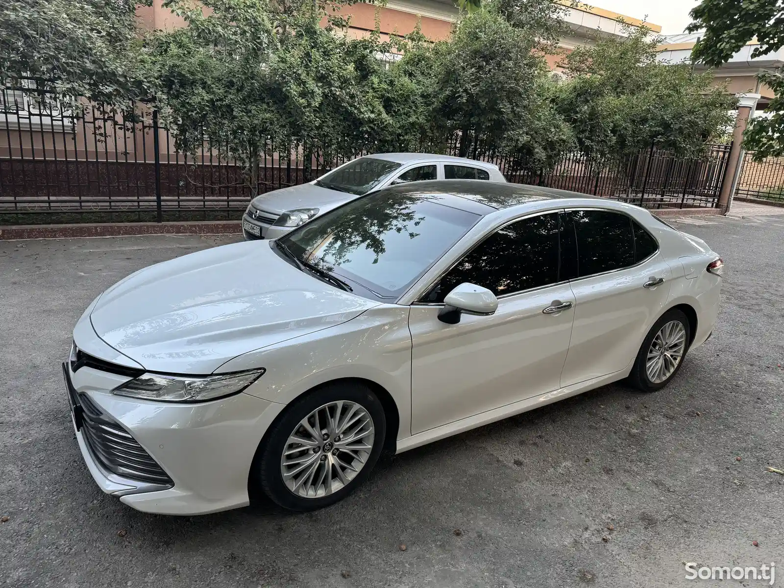 Toyota Camry, 2018-1