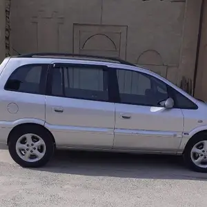 Opel Zafira, 2002