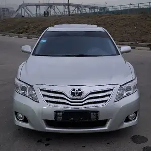 Toyota Camry, 2011