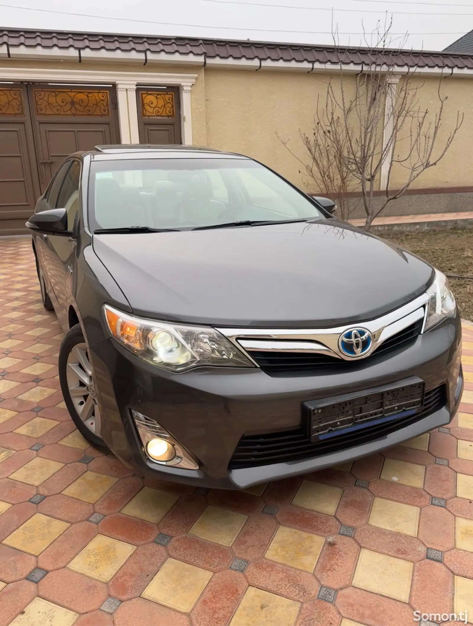 Toyota Camry, 2012-1