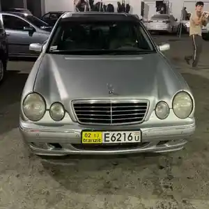 Mercedes-Benz E class, 2001