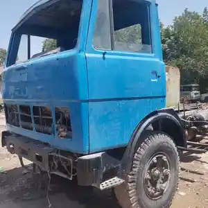 Бортовой грузовик МАЗ, 1990