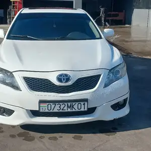 Toyota Camry, 2011