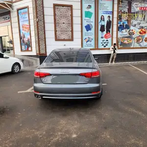 Audi A4, 2018