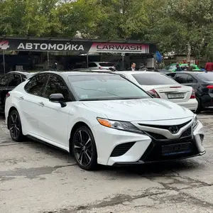 Toyota Camry, 2020