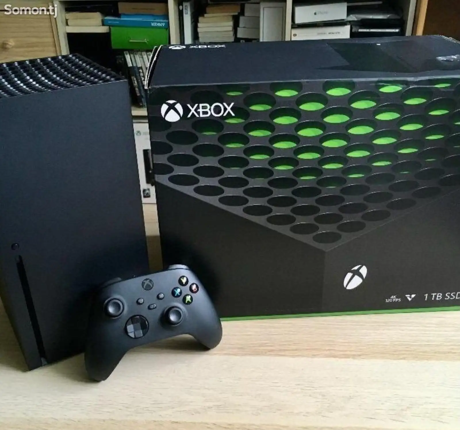 Игровая приставка Xbox Series X 1TB-1