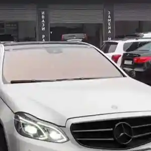Лобовое стекло йодовое от Mercedes-Benz W212