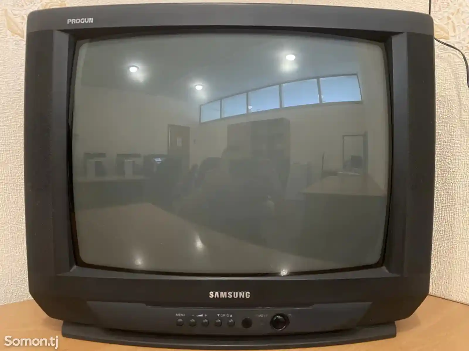 Телевизор Samsung-2