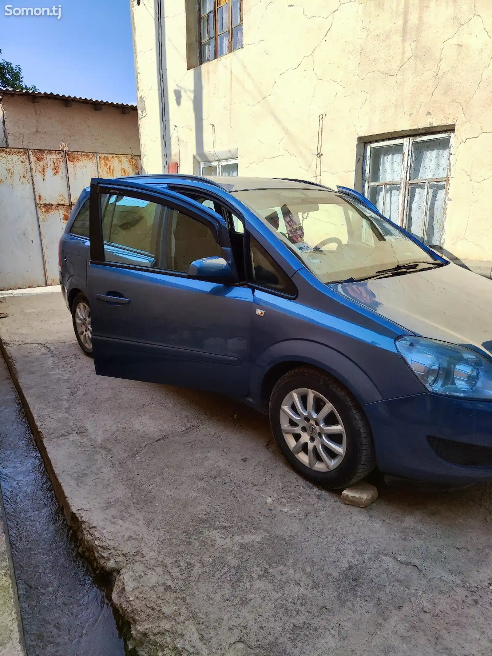 Opel Zafira, 2008-13