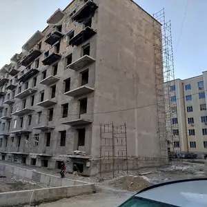 3-комн. квартира, 2 этаж, 100 м², 8 мкр