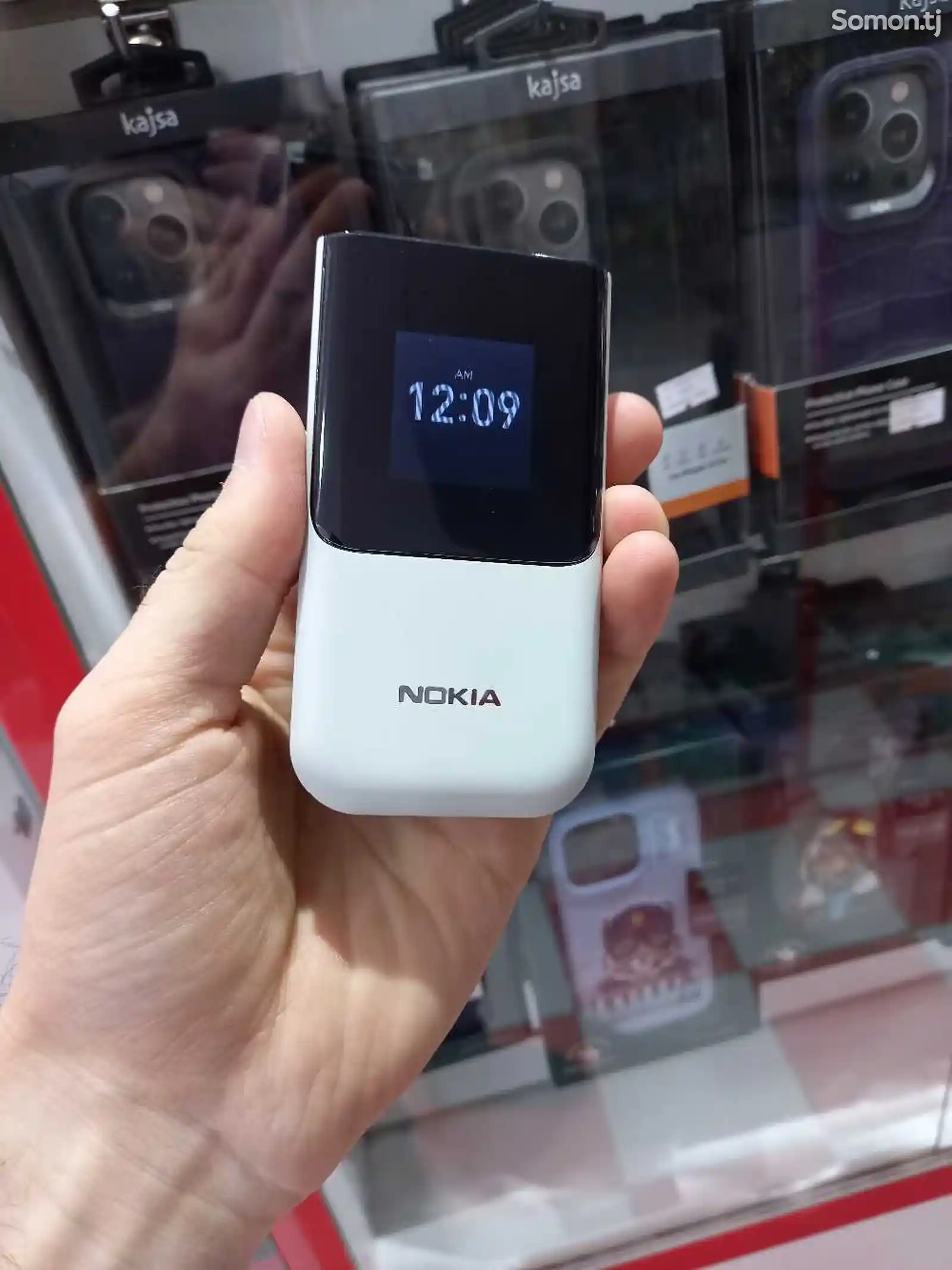 Nokia 2720 Flip-14