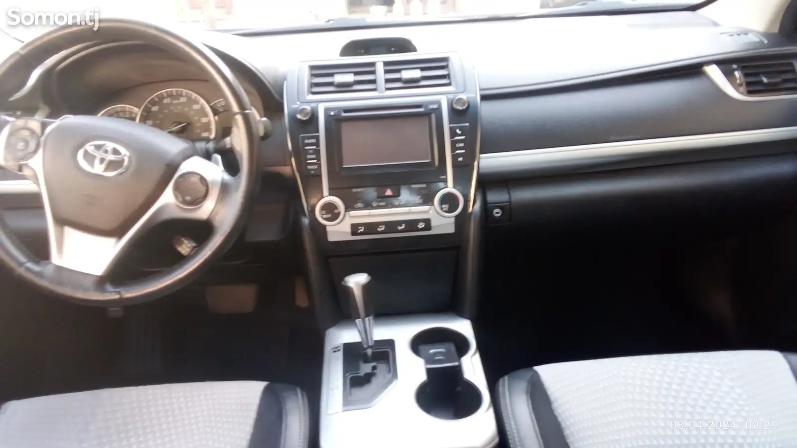 Toyota Camry, 2012-4