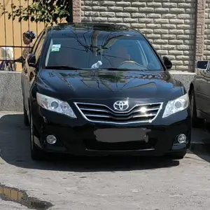 Toyota Camry, 2011