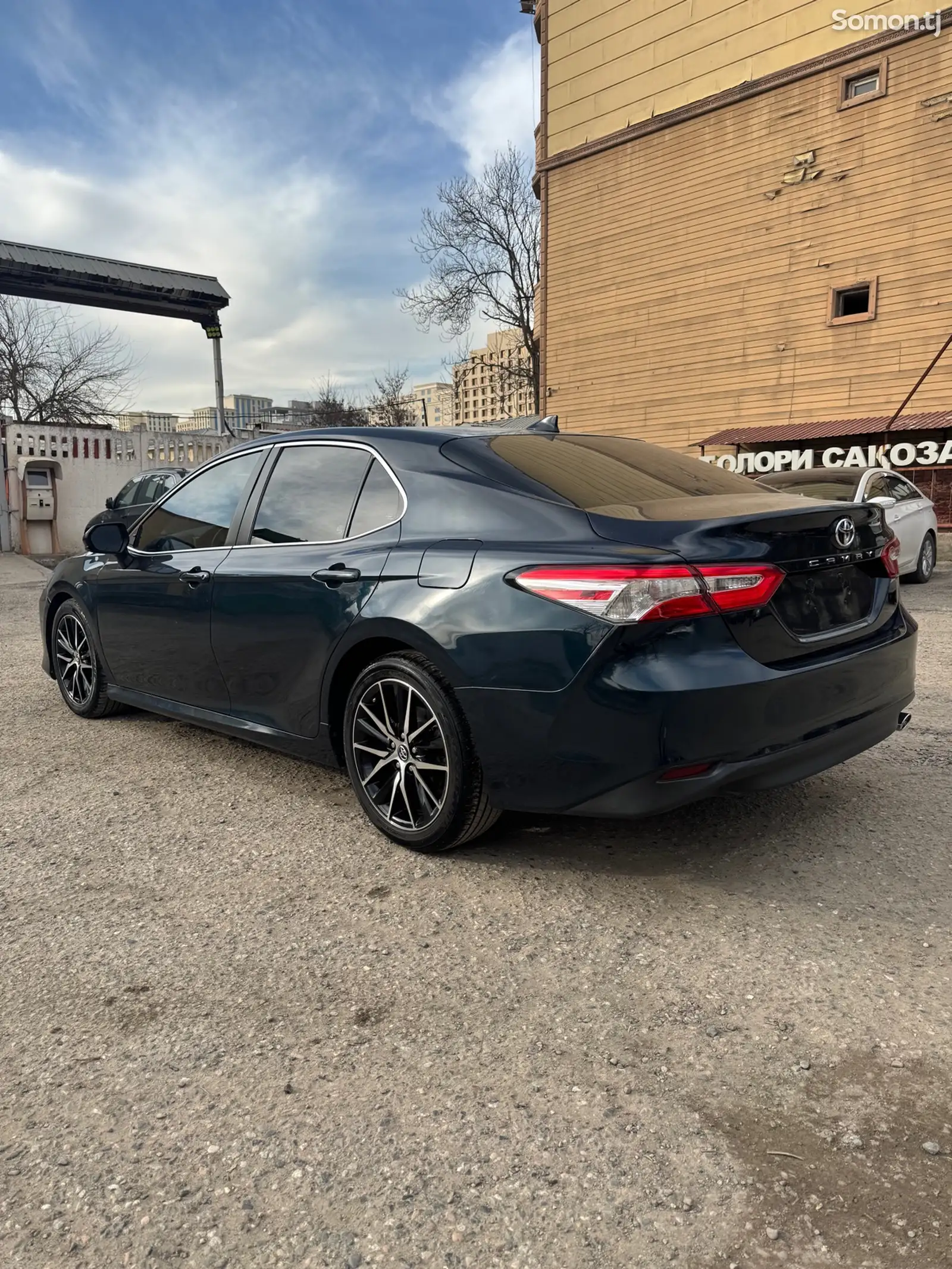 Toyota Camry, 2019-1