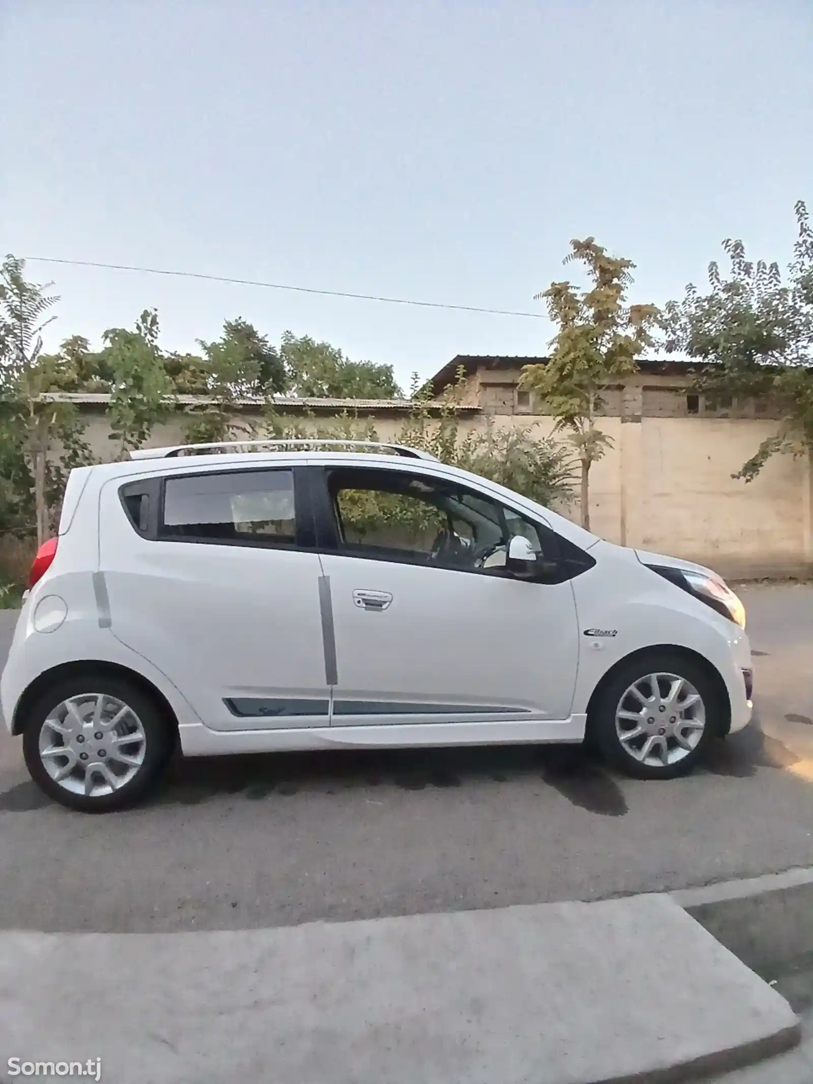 Chevrolet Spark, 2015-4