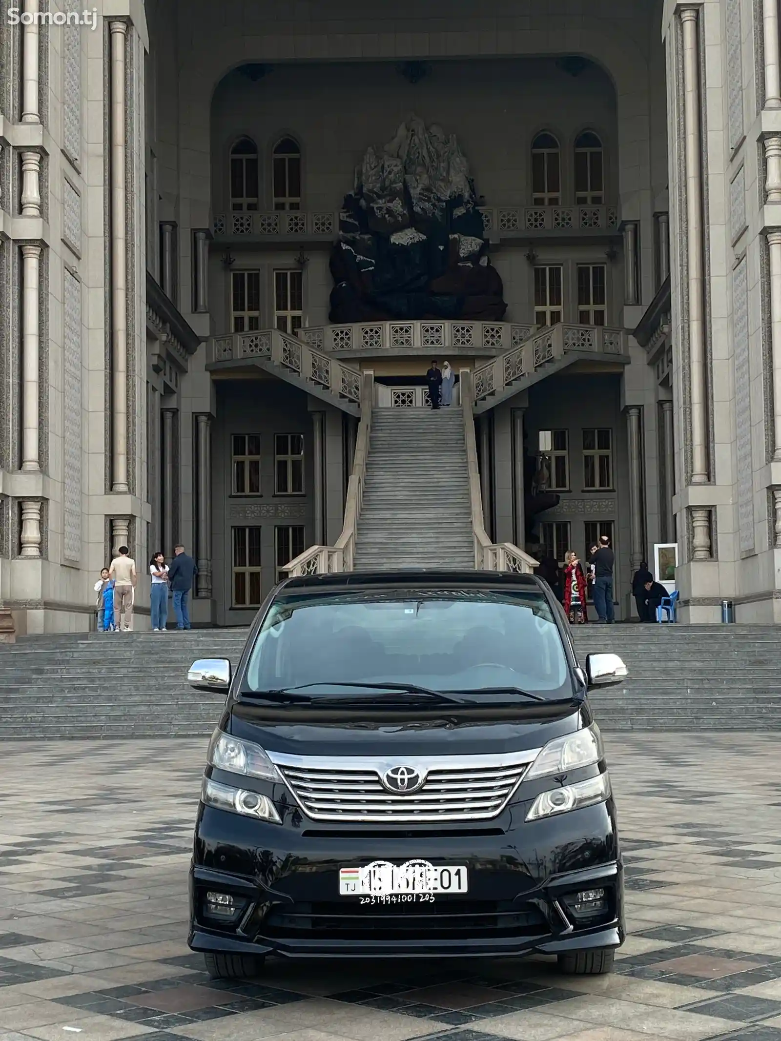 Toyota Vellfire, 2011-2