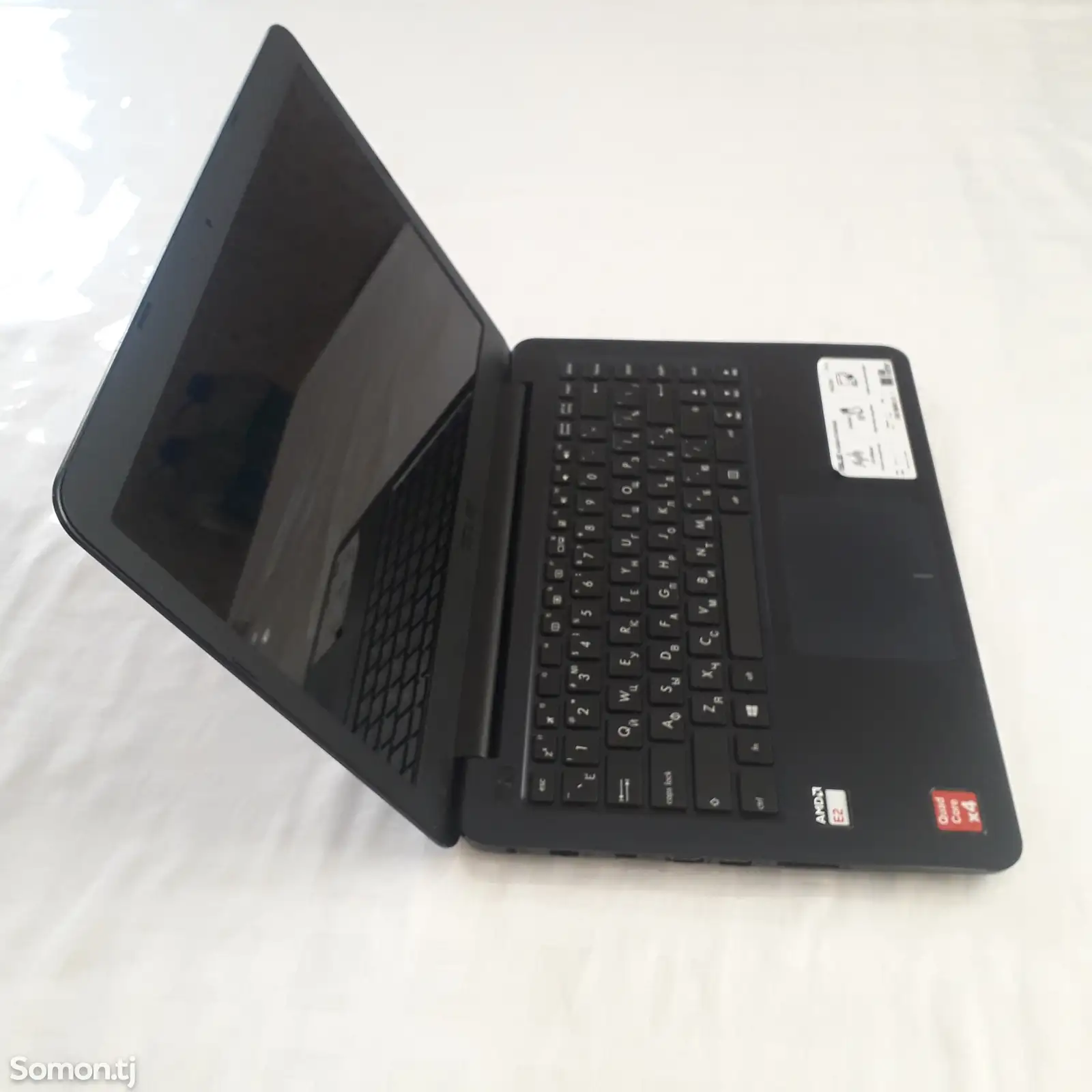 Ноутбук Asus Vivobook E402WA-1