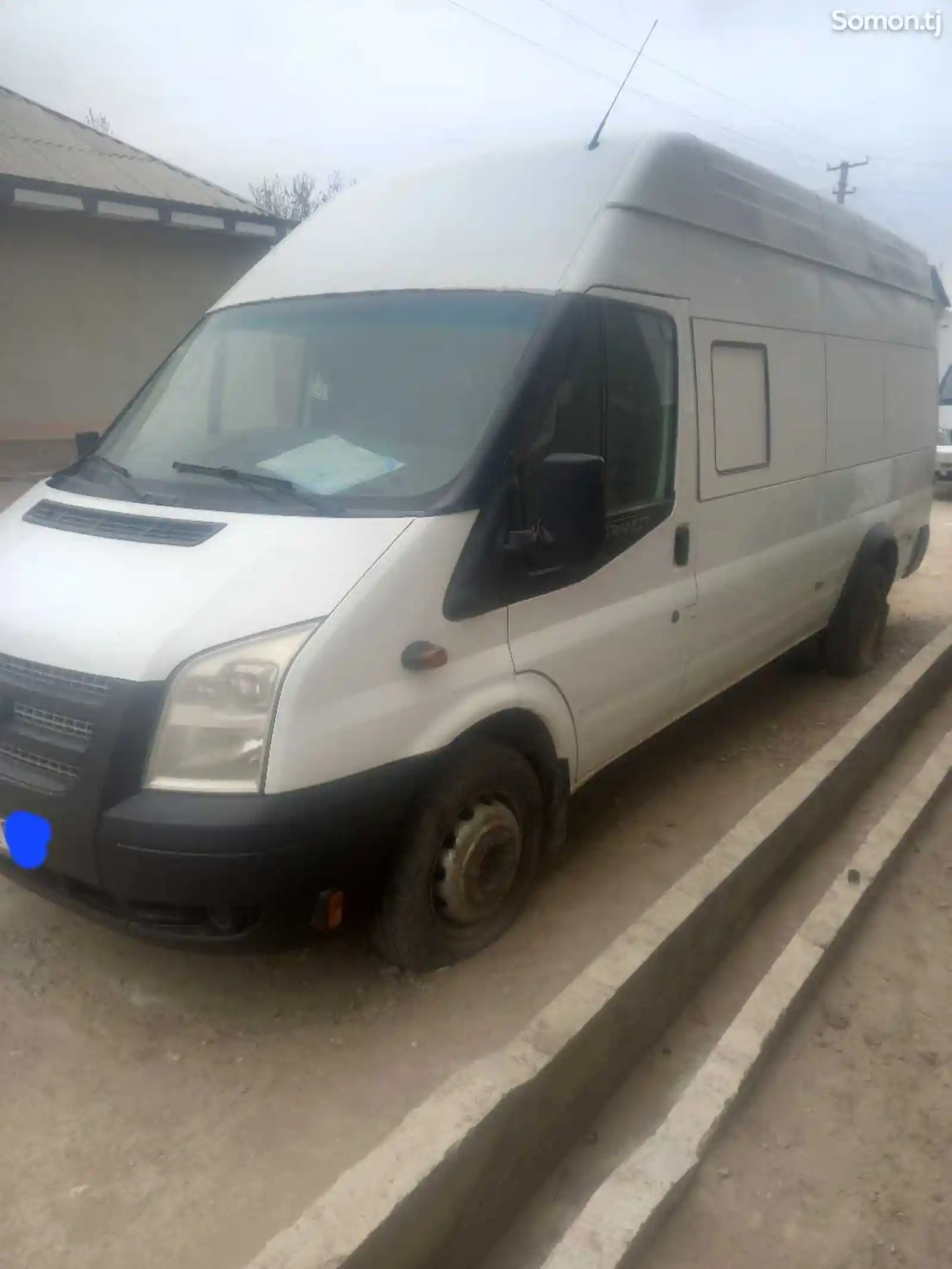 Бортовой грузовик Ford transit, 2013-1