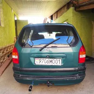 Opel Zafira, 2001