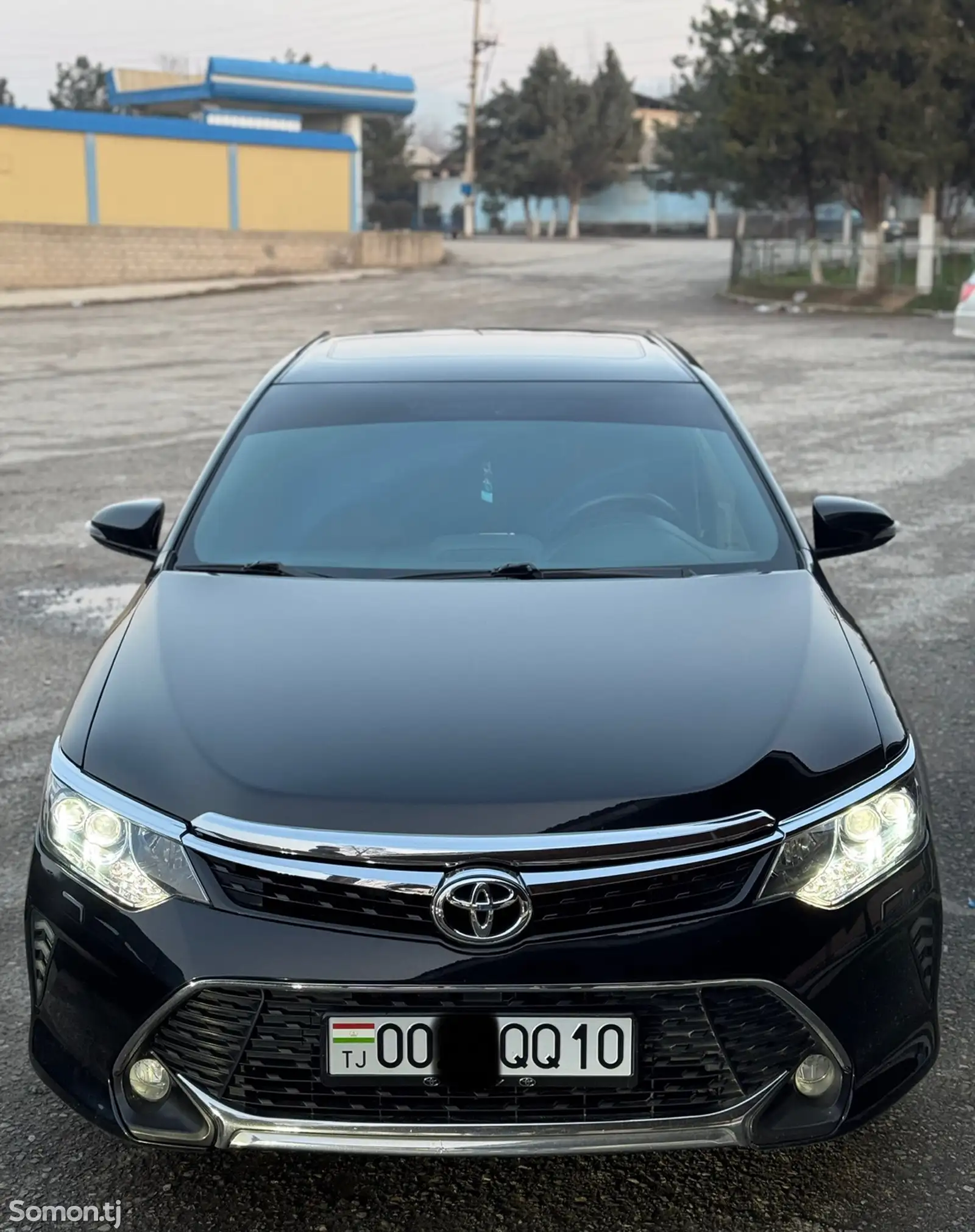 Toyota Camry, 2016-1