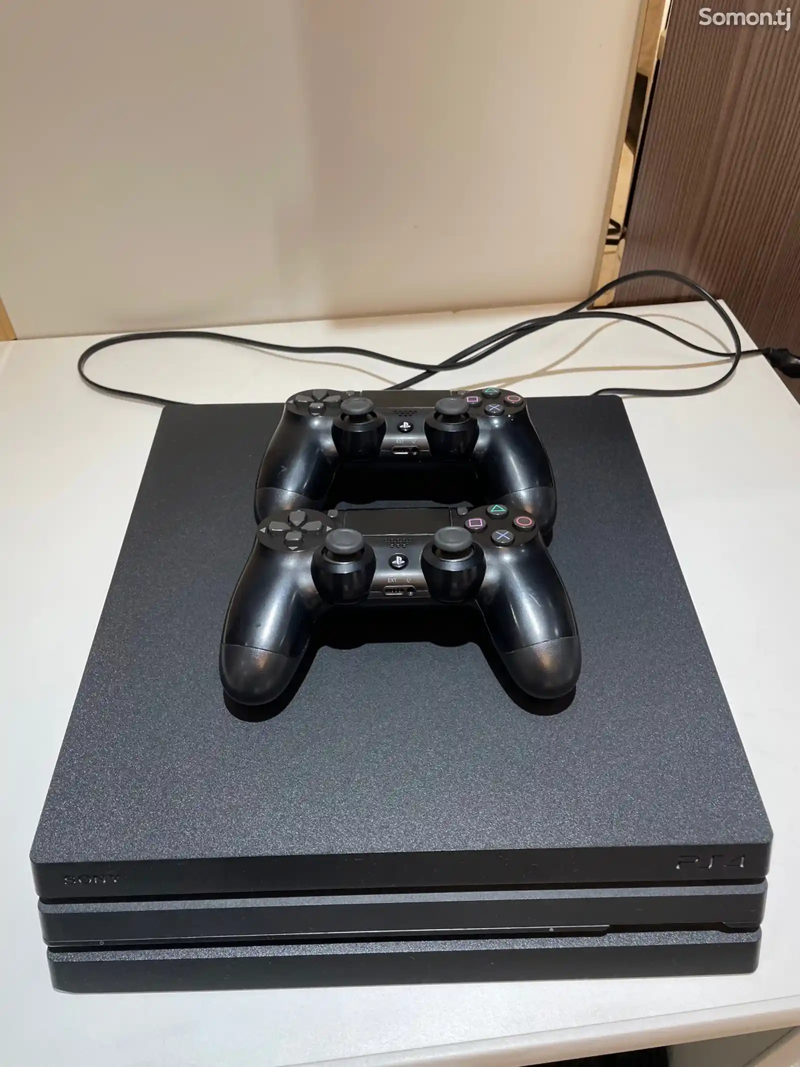 Игровая приставка Sony PlayStation 4 Pro-3